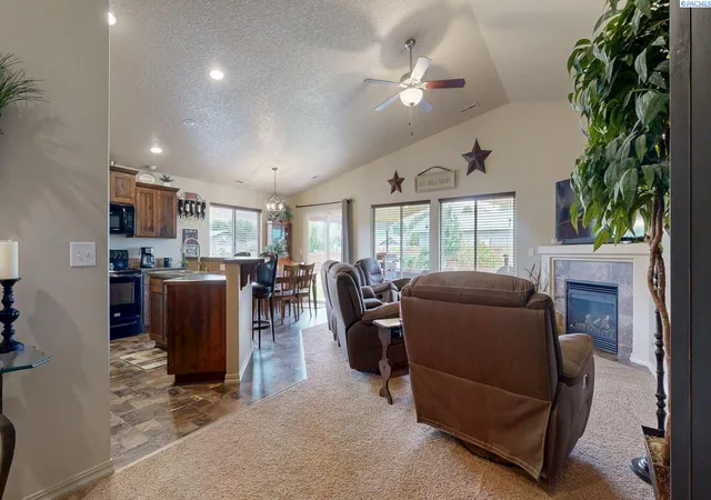 Homes for sale in Benton City, WA | 405 Capri Court, Benton City, WA 99320 | MLS# 294266