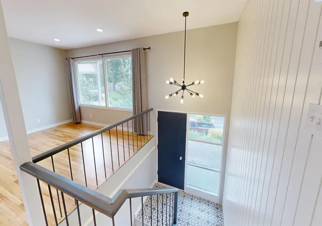 3rd image of 1000 Ne Duncan Lane, Pullman, WA 99163 | MLS# 293827