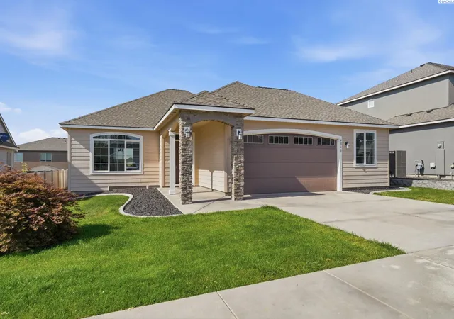 Homes for sale in Richland, WA | 4860 Corvina Street, Richland, WA 99352 | MLS# 294531