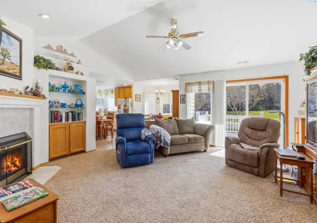 Photo 2 of Single family home for sale at 4400 Mt Daniel Ct, West Richland, WA 99353 | MLS# 291660 | Listing updated on 2026-09-17