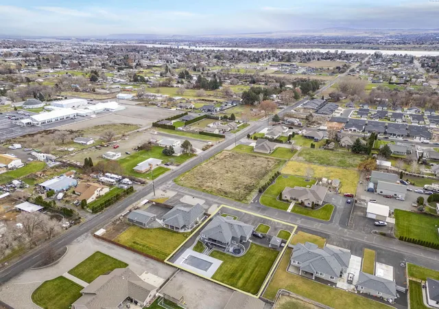 3rd image of 5221 W Richardson Road, Pasco, WA 99301 | MLS# 293677