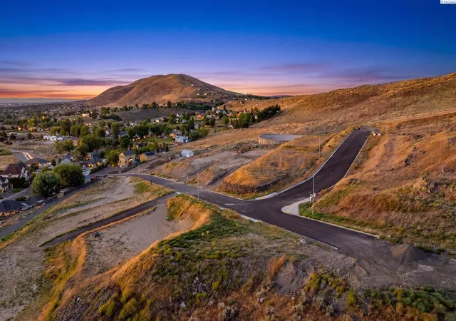 5th image of 4778 Ferrero Dr, West Richland, WA 99353 | MLS# 293877