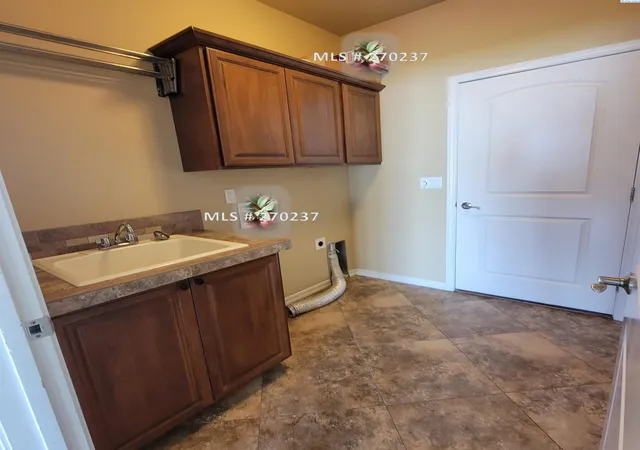 Photo 3 of Single family home for sale at 1815 Sunshine Ave, West Richland, WA 99353 | MLS# 294945 | Listing updated on 2026-09-15