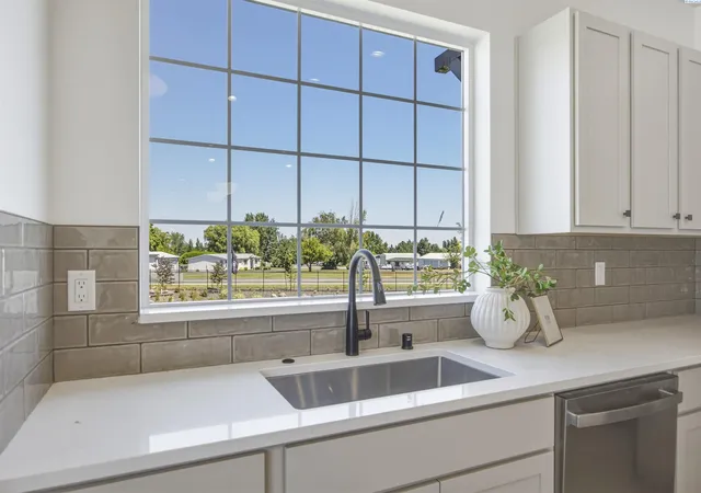 Homes for sale in West Richland, WA | 4506 Conifer St, West Richland, WA 99353 | MLS# 294117