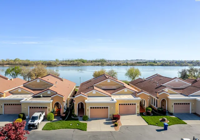 1st image of 164 Bradley Boulevard, Richland, WA 99352 | MLS# 292001
