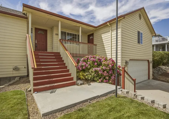 Homes for sale in Kennewick, WA | 2801 W 46th Ave, Kennewick, WA 99337 | MLS# 294567