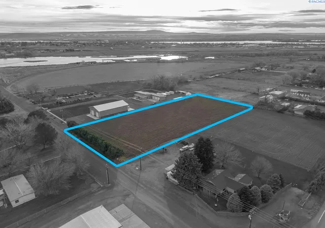 Homes for sale in Burbank, WA | Tbd Lake Road Lot 3, Burbank, WA 99323 | MLS# 289462