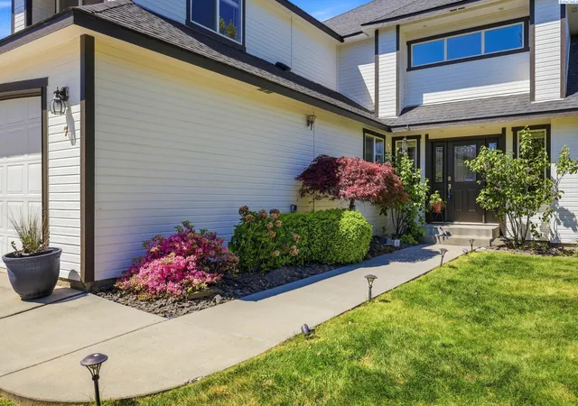 3rd image of 7 Buttercup Ct, Pasco, WA 99301 | MLS# 292626