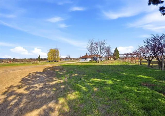 Homes for sale in Mabton, WA | 3988 E Euclid Rd, Mabton, WA 98935 | MLS# 291361