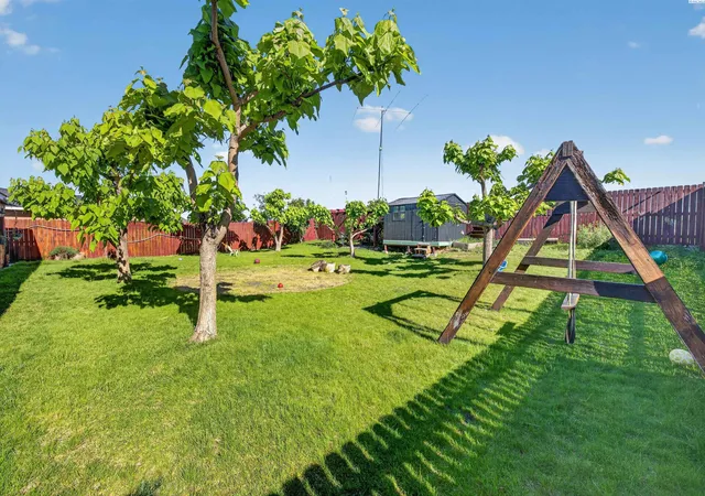 35th image of 3805 Estrella Dr, Pasco, WA 99301 | MLS# 293143