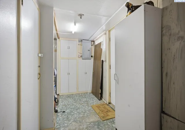 Photo 3 of Single family home for sale at 1004 W Henry St, Pasco, WA 99301 | MLS# 295385 | Listing updated on 2026-09-11