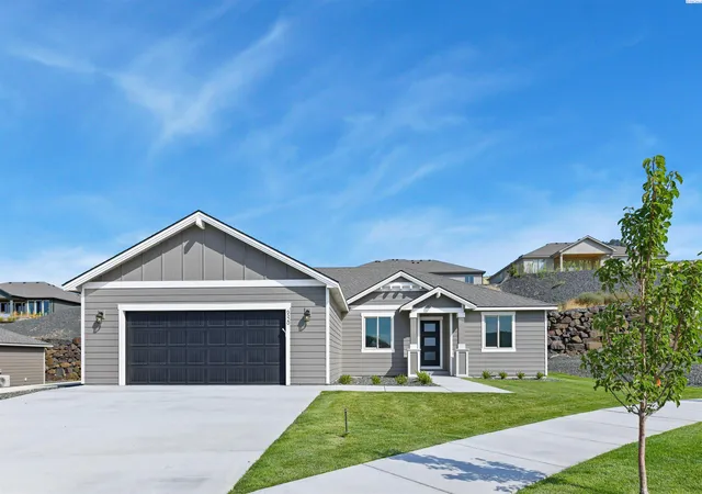 Photo 1 of Single family home for sale at 6520 W 29th Court, Kennewick, WA 99338 | MLS# 294549 | Listing updated on 2026-09-14