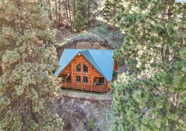 Homes for sale in Naches, WA | 4492 Nile Road, Naches, WA 98937 | MLS# 291914