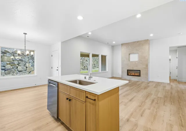 Photo 4 of Single family home for sale at 6556 W 29th Court, Kennewick, WA 99338 | MLS# 294660 | Listing updated on 2026-09-14