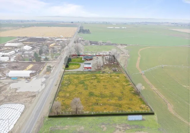 Homes for sale in Pasco, WA | 9121 Taylor Flats Road, Pasco, WA 99301 | MLS# 289782