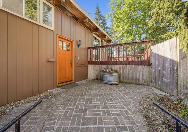 Homes for sale in Pullman, WA | 312 State Route 27, Pullman, WA 99163 | MLS# 290684
