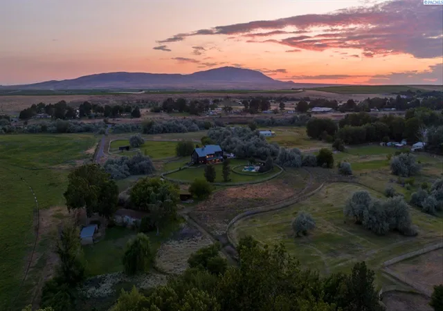 3rd image of 90705 Yakima River Dr, West Richland, WA 99352 | MLS# 292123