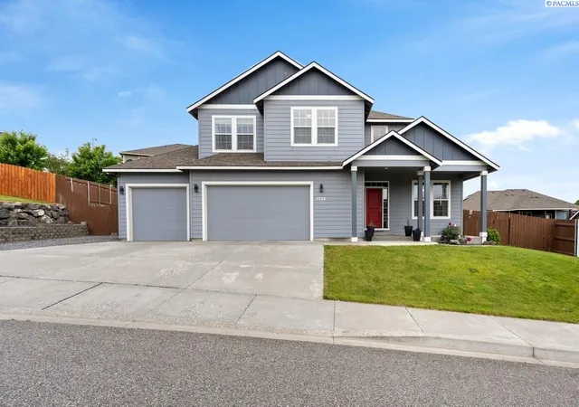 1st image of 3728 S Lincoln St, Kennewick, WA 99338 | MLS# 293298