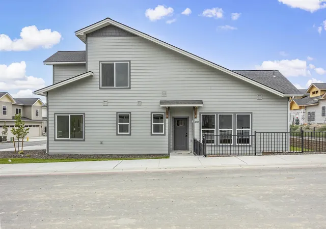 Homes for sale in West Richland, WA | 4517 Conifer St, West Richland, WA 99353 | MLS# 294453
