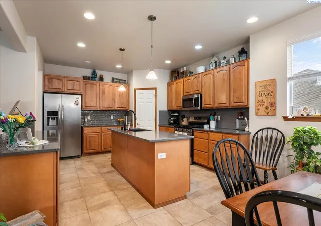 Photo 4 of Single family home for sale at 3515 S Keller St, Kennewick, WA 99337 | MLS# 290107 | Listing updated on 2026-09-17