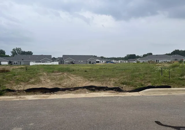 1st image of 3930 E Kings Pass, Warsaw, IN 46582 | MLS# 202223776
