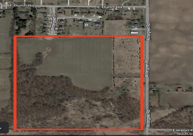 1st image of 54654 Wintergreen Rd, New Carlisle, IN 46552 | MLS# 202228490