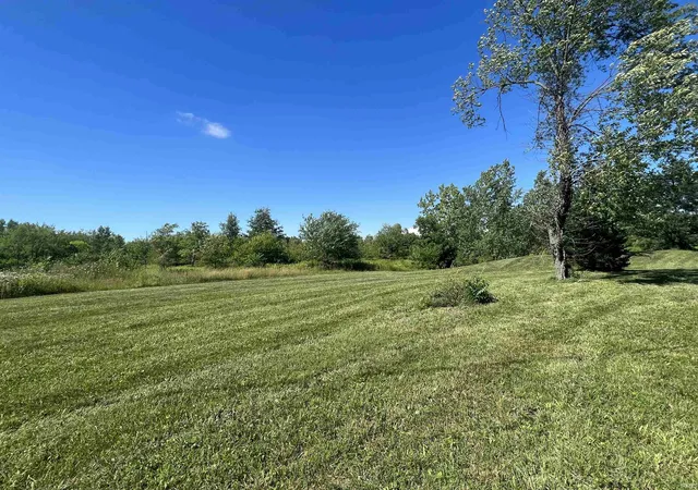 Photo 3 of Sale Pending at 51521 Orange Rd, South Bend, IN 46628 | MLS# 202228787 | Listing updated on 2026-07-27