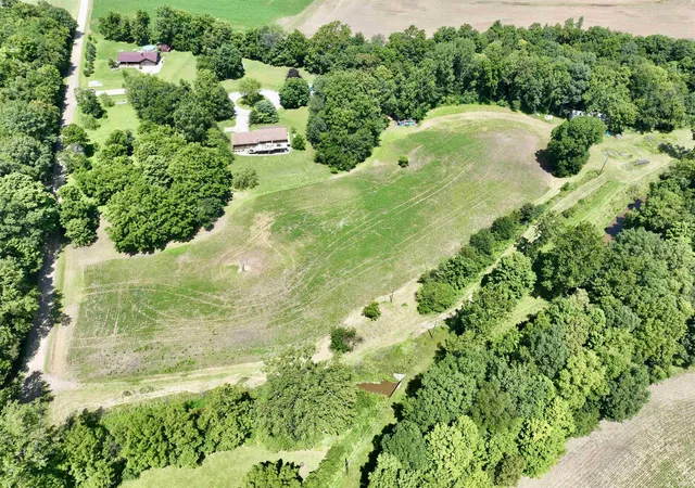 Photo 3 of Sale Pending at 6753 County Road 7 A, Garrett, IN 46738 | MLS# 202427542 | Listing updated on 2026-06-24