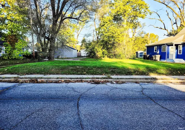 Photo 1 of Land for sale at 617 N Walnut St, South Bend, IN 46628 | MLS# 202440956 | Listing updated on 2026-08-26