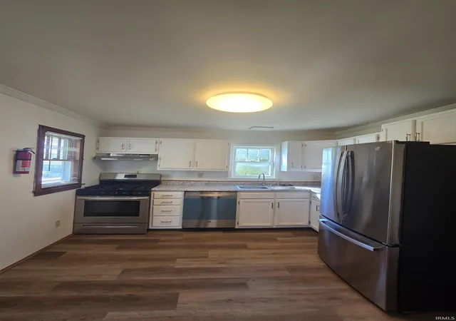 5th image of 805 W 12Th St, Bloomington, IN 47404 | MLS# 202442186
