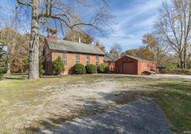 5th image of 8126 Coldwater Rd, Fort Wayne, IN 46825 | MLS# 202442488