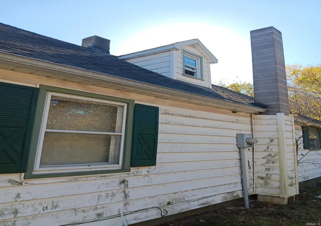 3rd image of 2512 N Us 150 St, West Terre Haute, IN 47885 | MLS# 202442946