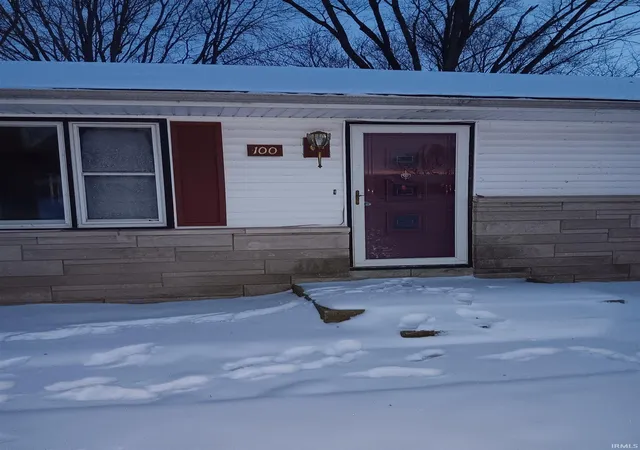 Photo 19 of Manufactured home for sale at 100 E Village Dr, Sullivan, IN 47882 | MLS# 202501382 | Listing updated on 2026-04-13