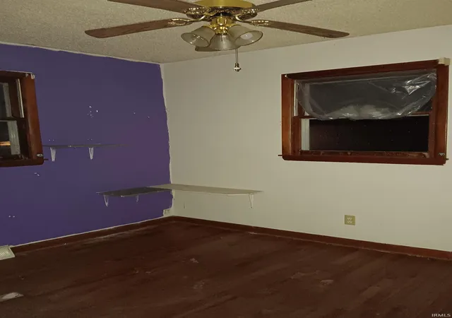 Photo 4 of Manufactured home for sale at 100 E Village Dr, Sullivan, IN 47882 | MLS# 202501382 | Listing updated on 2026-04-13