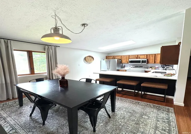 2nd image of 1824 E Thornton Dr, Bloomington, IN 47401 | MLS# 202501681
