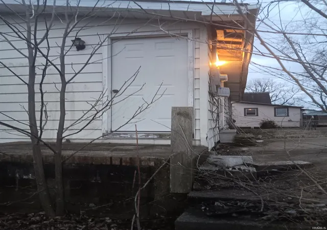 Photo 2 of Manufactured home for sale at 442 S Troll St, Sullivan, IN 47882 | MLS# 202506528 | Listing updated on 2026-04-13