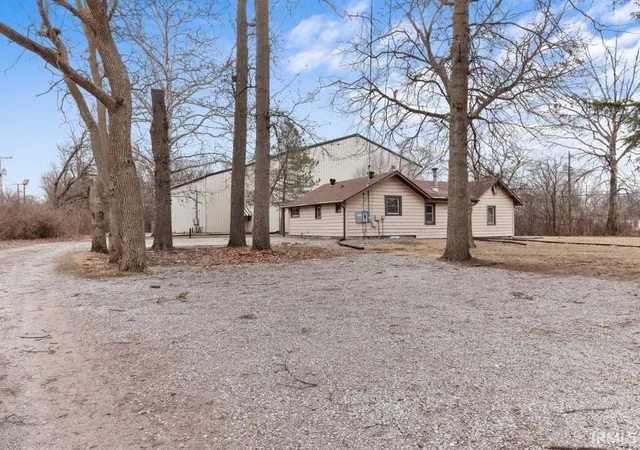 Photo 1 of Manufactured home for sale at 2818 1/2 Reed Rd, Fort Wayne, IN 46815 | MLS# 202507457 | Listing updated on 2025-12-24