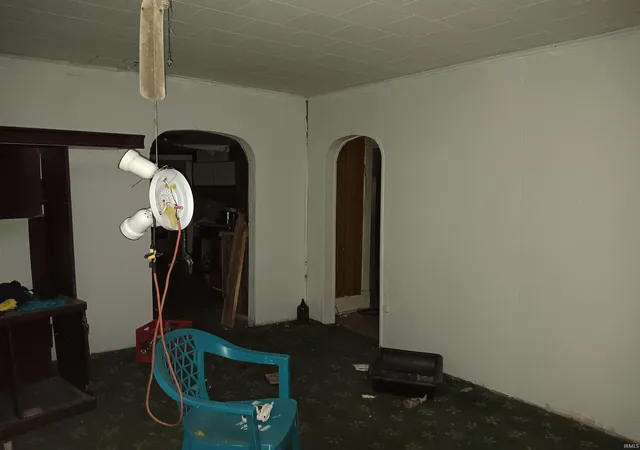 Photo 3 of Manufactured home for sale at 317 W Glenn St, Shelburn, IN 47879 | MLS# 202508499 | Listing updated on 2026-04-13