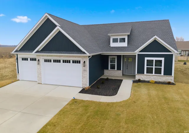 2nd image of 372 Carlton Dr, West Lafayette, IN 47906 | MLS# 202508720
