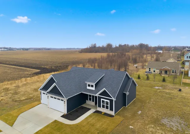 3rd image of 372 Carlton Dr, West Lafayette, IN 47906 | MLS# 202508720