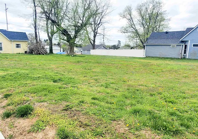 Photo 3 of Land for sale at 1606 16th Sts, Bedford, IN 47421 | MLS# 202512430 | Listing updated on 2026-06-03