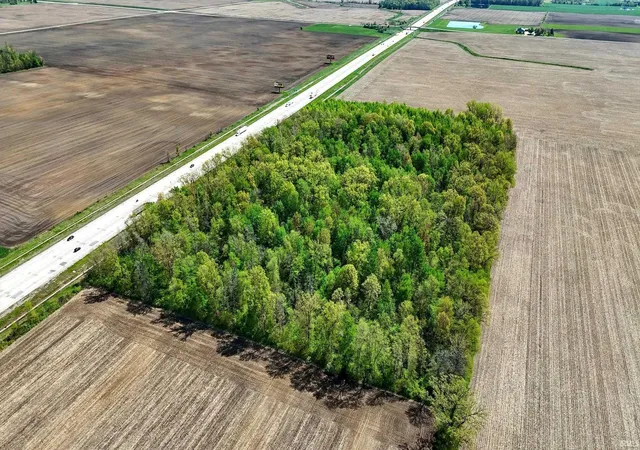 1st image of 13815 Branstrator Rd, Yoder, IN 46798 | MLS# 202517045