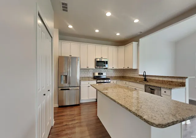 3rd image of 12314 Medford Pl, Noblesville, IN 46060 | MLS# 202517457