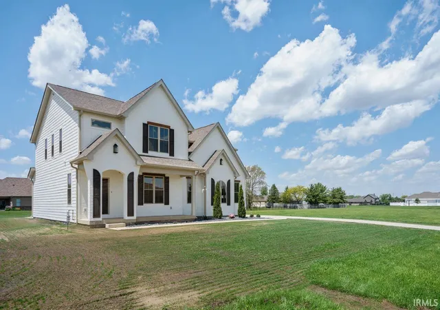 Photo 2 of Manufactured home for sale at 4251 Coventry Dr, Kokomo, IN 46902 | MLS# 202517897 | Listing updated on 2026-08-03