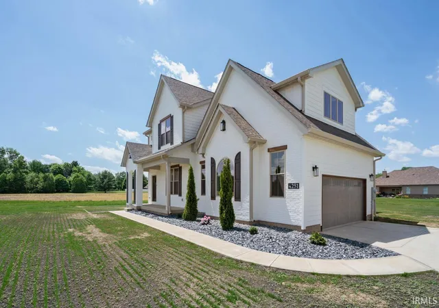 Photo 3 of Manufactured home for sale at 4251 Coventry Dr, Kokomo, IN 46902 | MLS# 202517897 | Listing updated on 2026-08-03