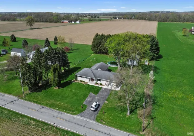 3rd image of 56915 Tulip Rd, New Carlisle, IN 46552 | MLS# 202518910
