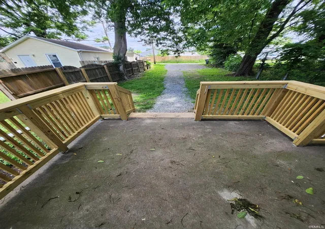 Photo 3 of Manufactured home for sale at 1324 E Illinois St, Evansville, IN 47711 | MLS# 202519366 | Listing updated on 2026-04-24