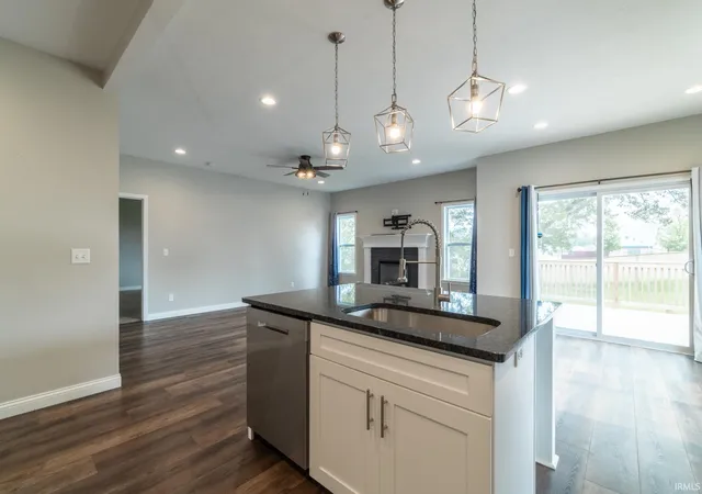 Photo 4 of Manufactured home for sale at 2610 Nature View Dr, Warsaw, IN 46582 | MLS# 202520634 | Listing updated on 2026-07-13