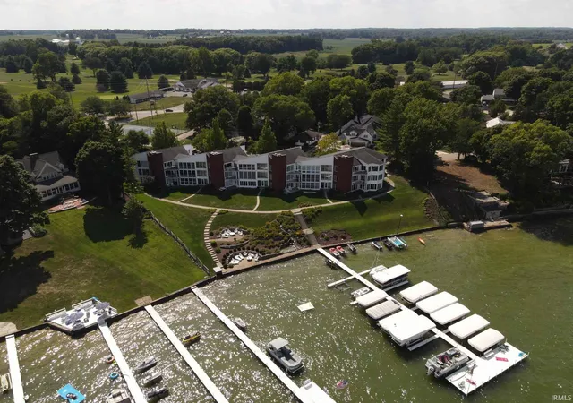 Photo 4 of Condo for sale at 10660 N S Shore Dr #D-1, Syracuse, IN 46567 | MLS# 202523527 | Listing updated on 2026-07-21