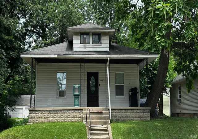 1st image of 1809 Elwood Ave, South Bend, IN 46628 | MLS# 202528910